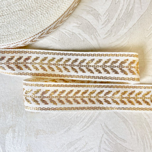 Metallic_Leaf_Jacquard_Ribbon