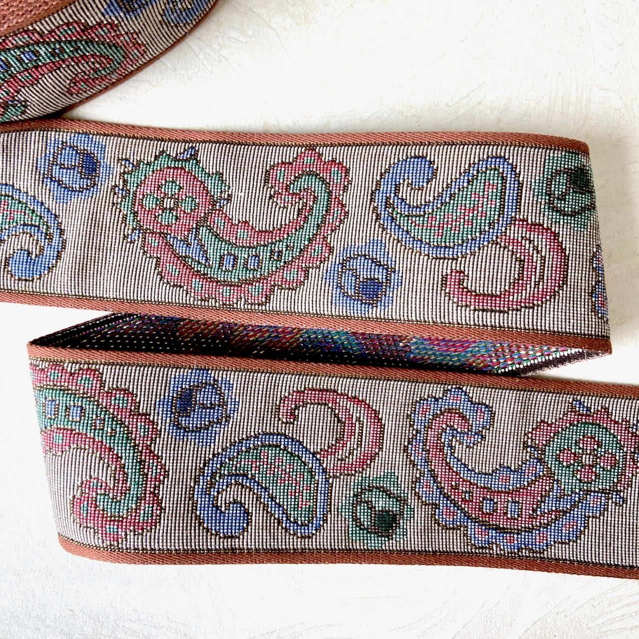 Metallic_Paisley_Tapestry_Jacquard_Ribbon