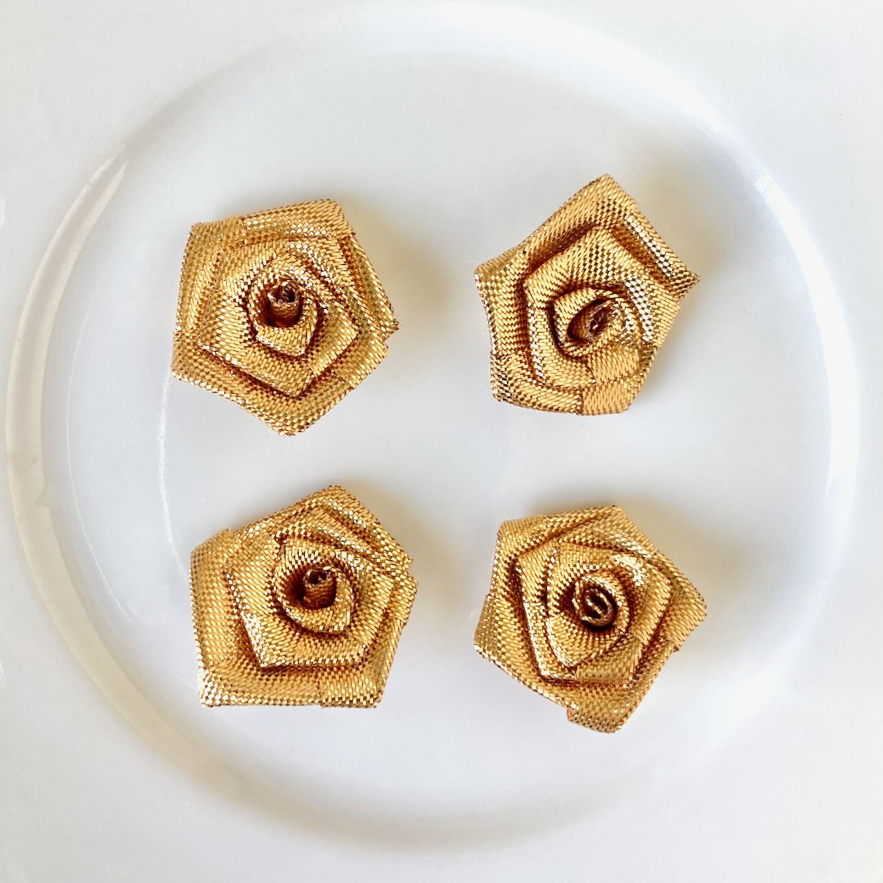 Metallic_Roses