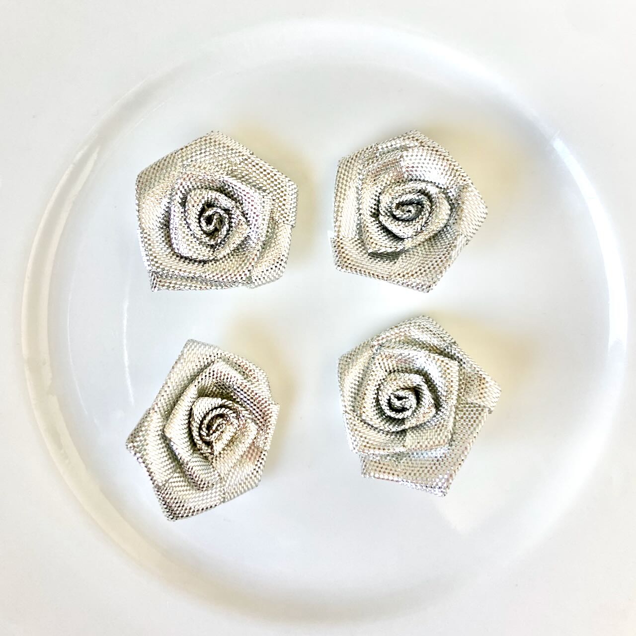 Metallic_Roses