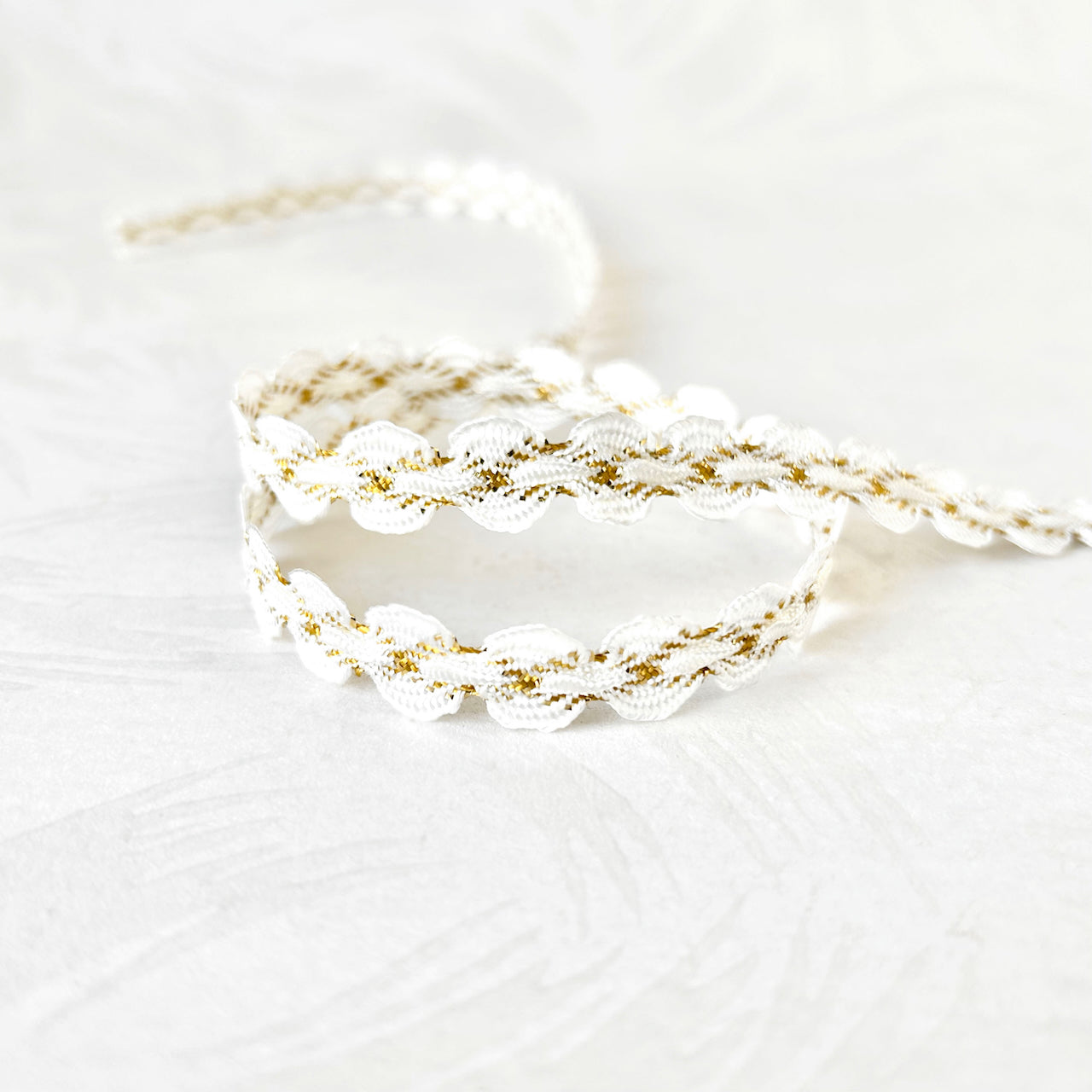 Metallic_Scalloped_Braid