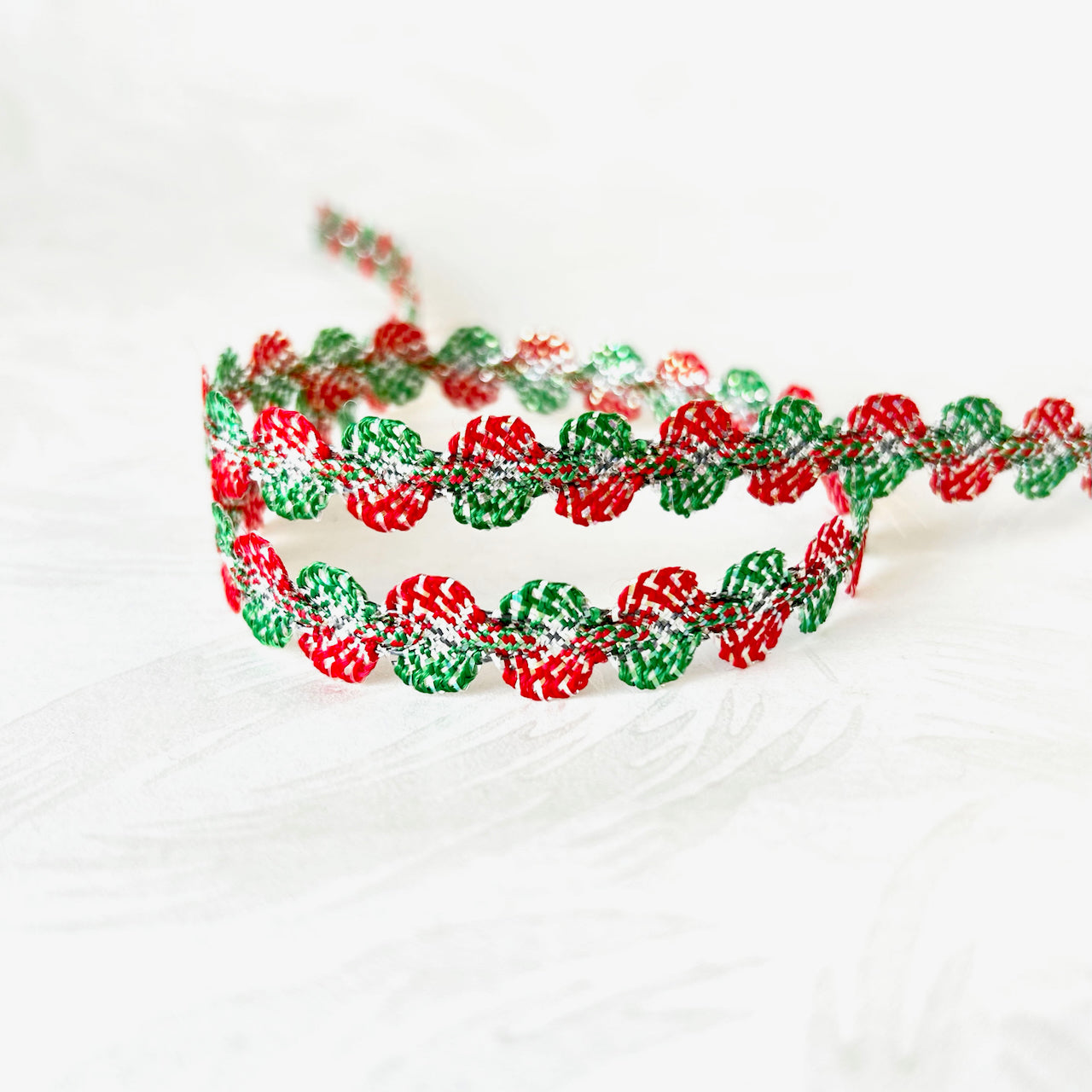 Metallic_Scalloped_Braid