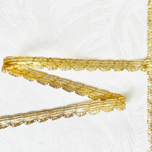 Metallic_Scalloped_Braid