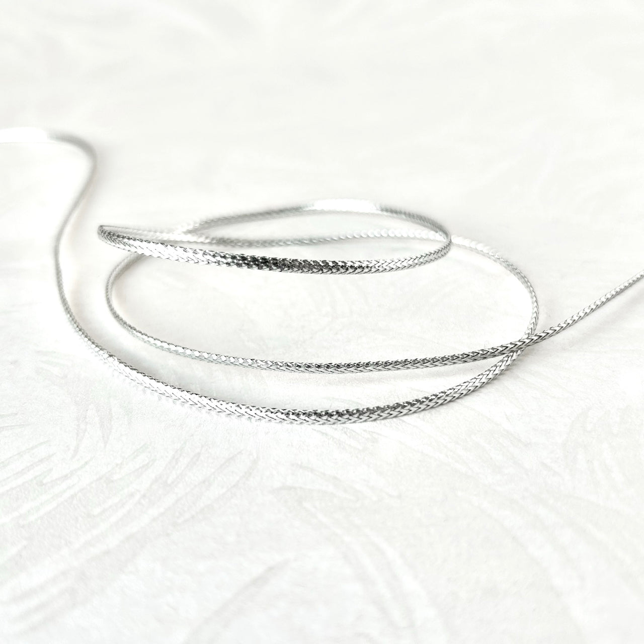 Metallic_Silver_Cord