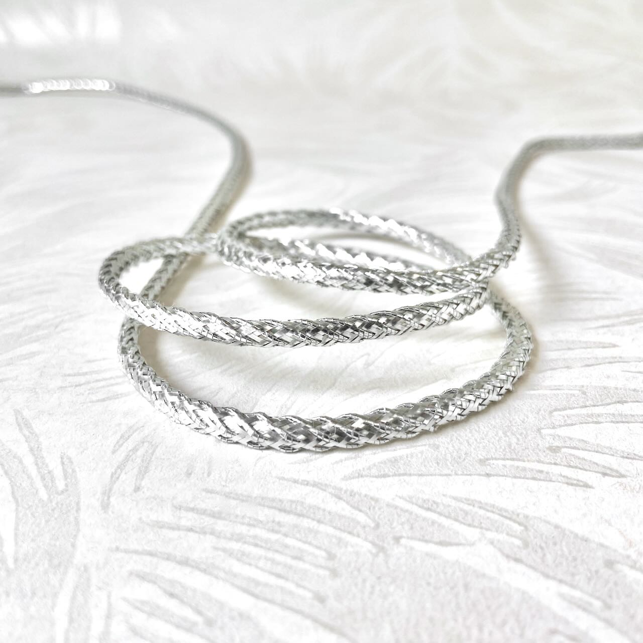 Metallic_Silver_Cord