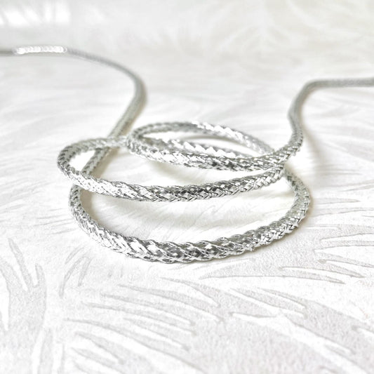 Metallic_Silver_Cord