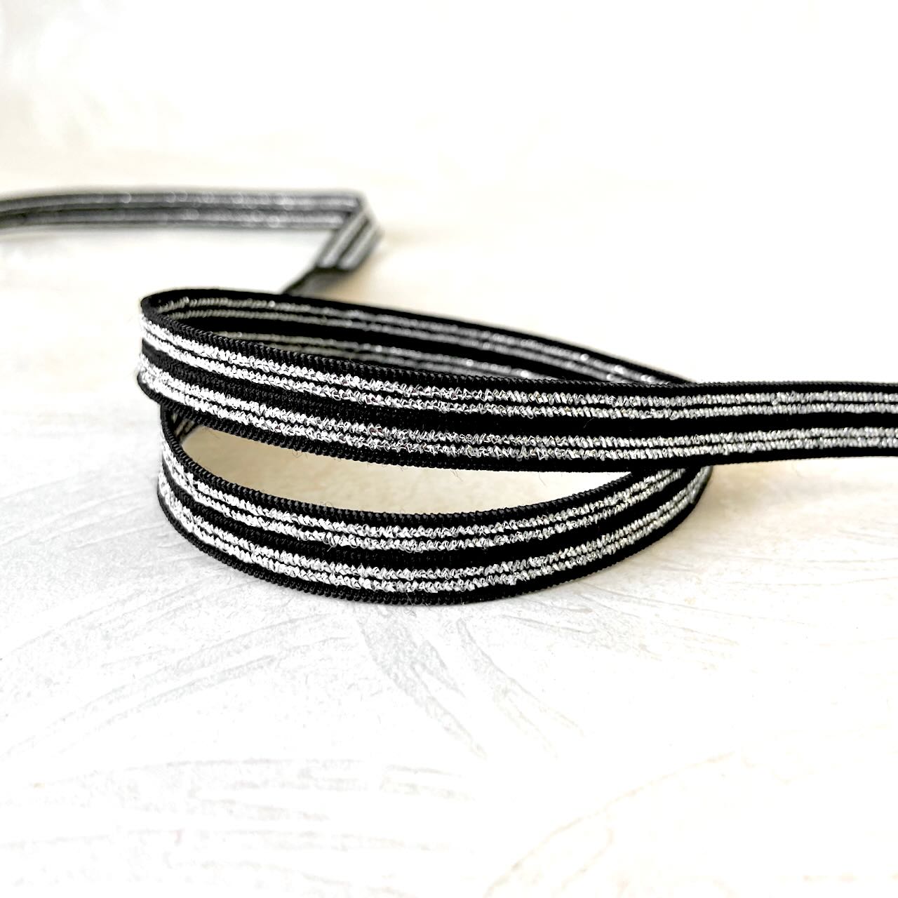 Metallic_Silver_Elastic_Trim