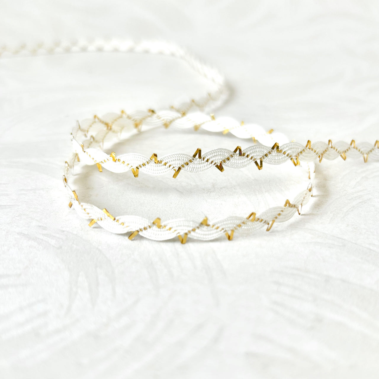 Metallic_Wavy_Braid