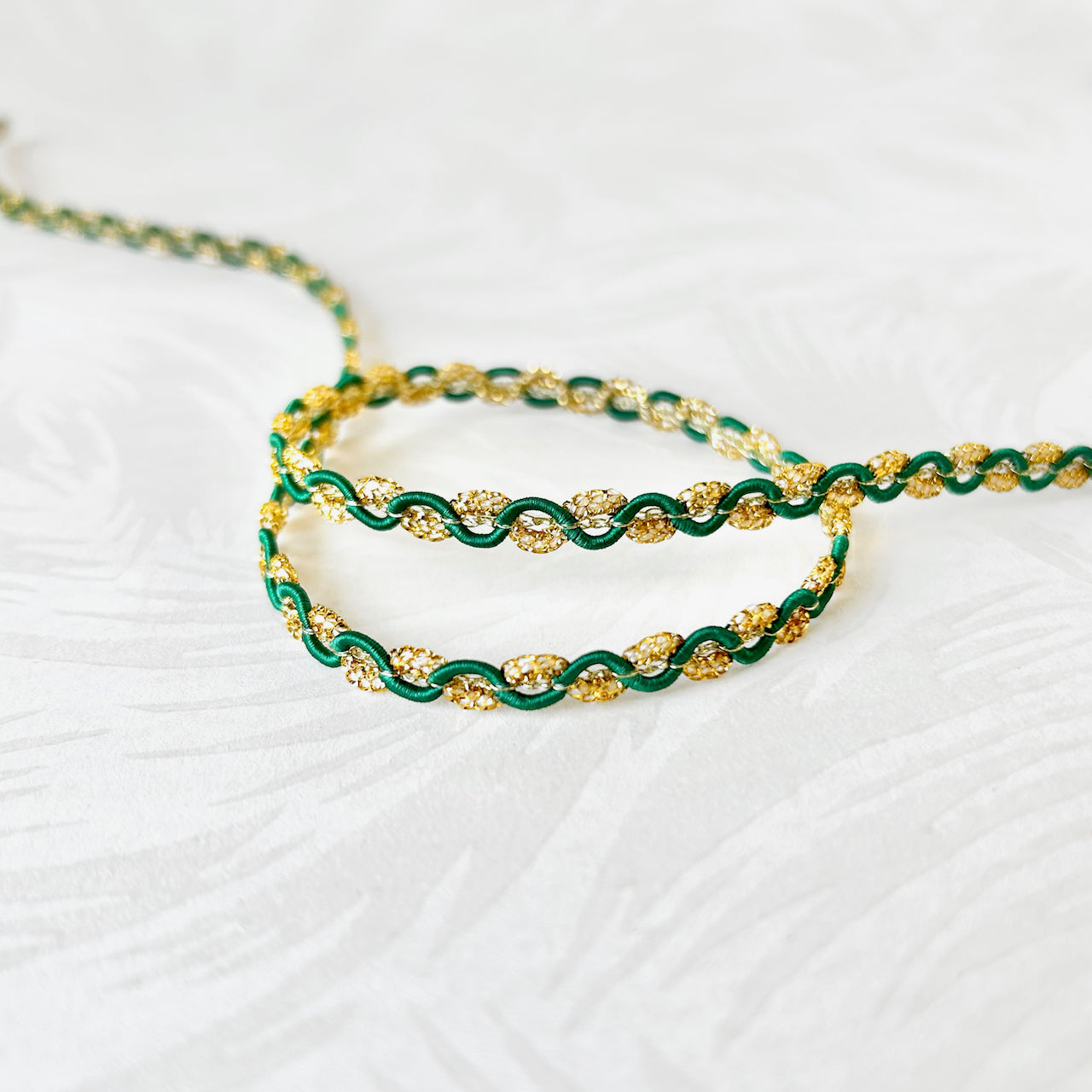 Metally_Wavy_Line_Braid