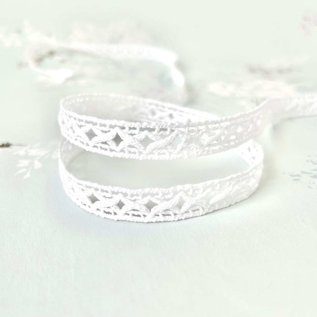 Narrow_Cluny_Lace