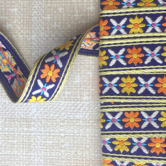 Vintage Cotton Daisy Trim