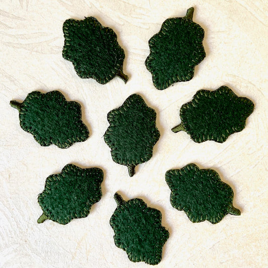 Oak_Leaf_Patch_Dark_Green
