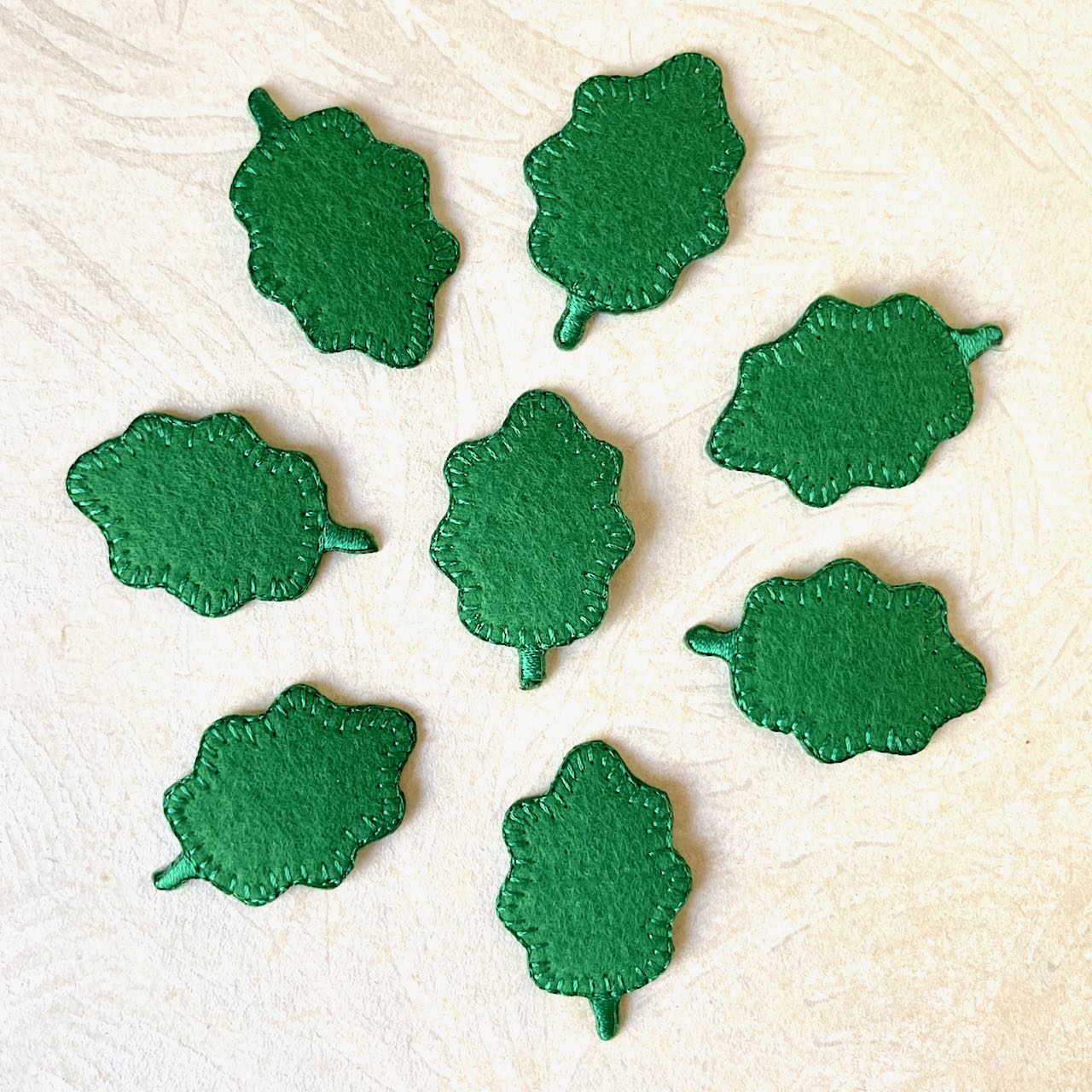 Oak_Leaf_Patch_Green
