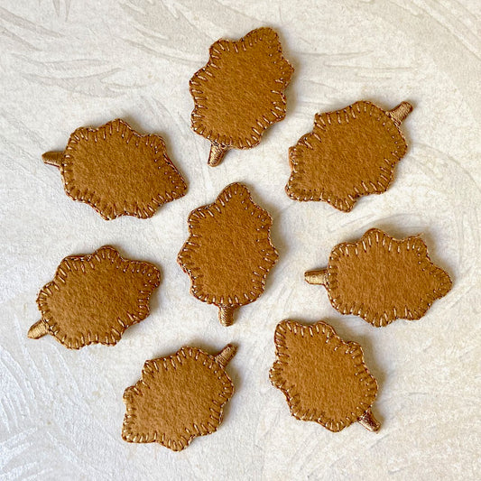 Oak_Leaf_Patch_Light_Brown