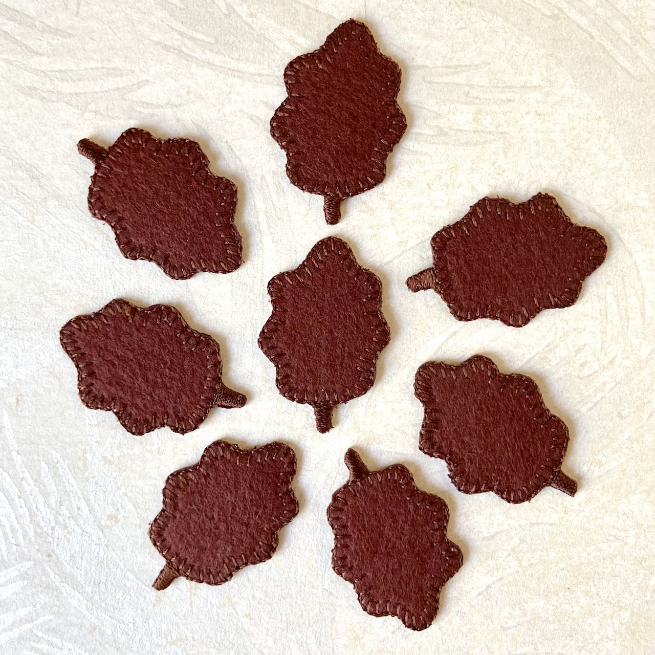 Oak_Leaf_Patch_Mahogany