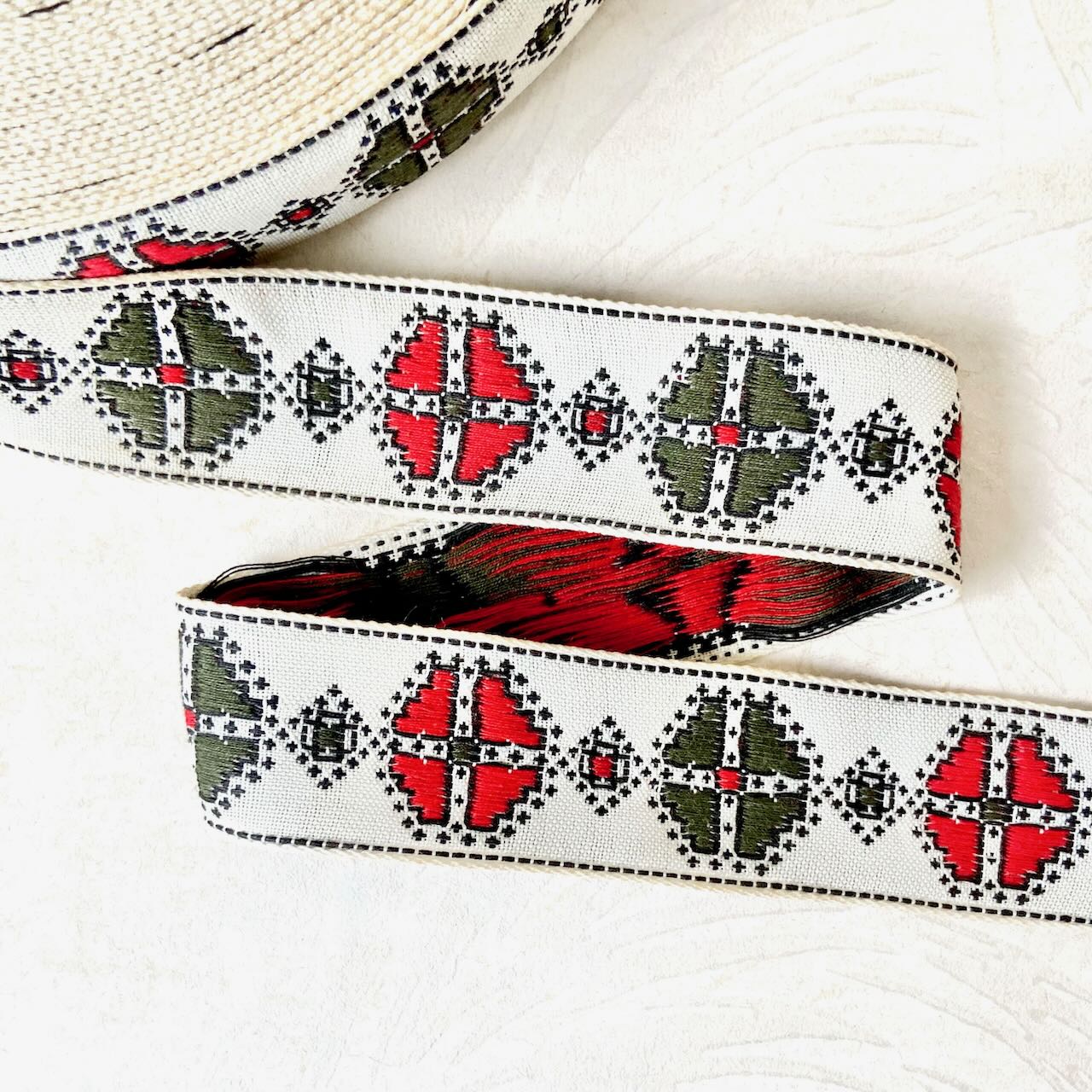 Octagon_Diamond_Jacquard_Ribbon