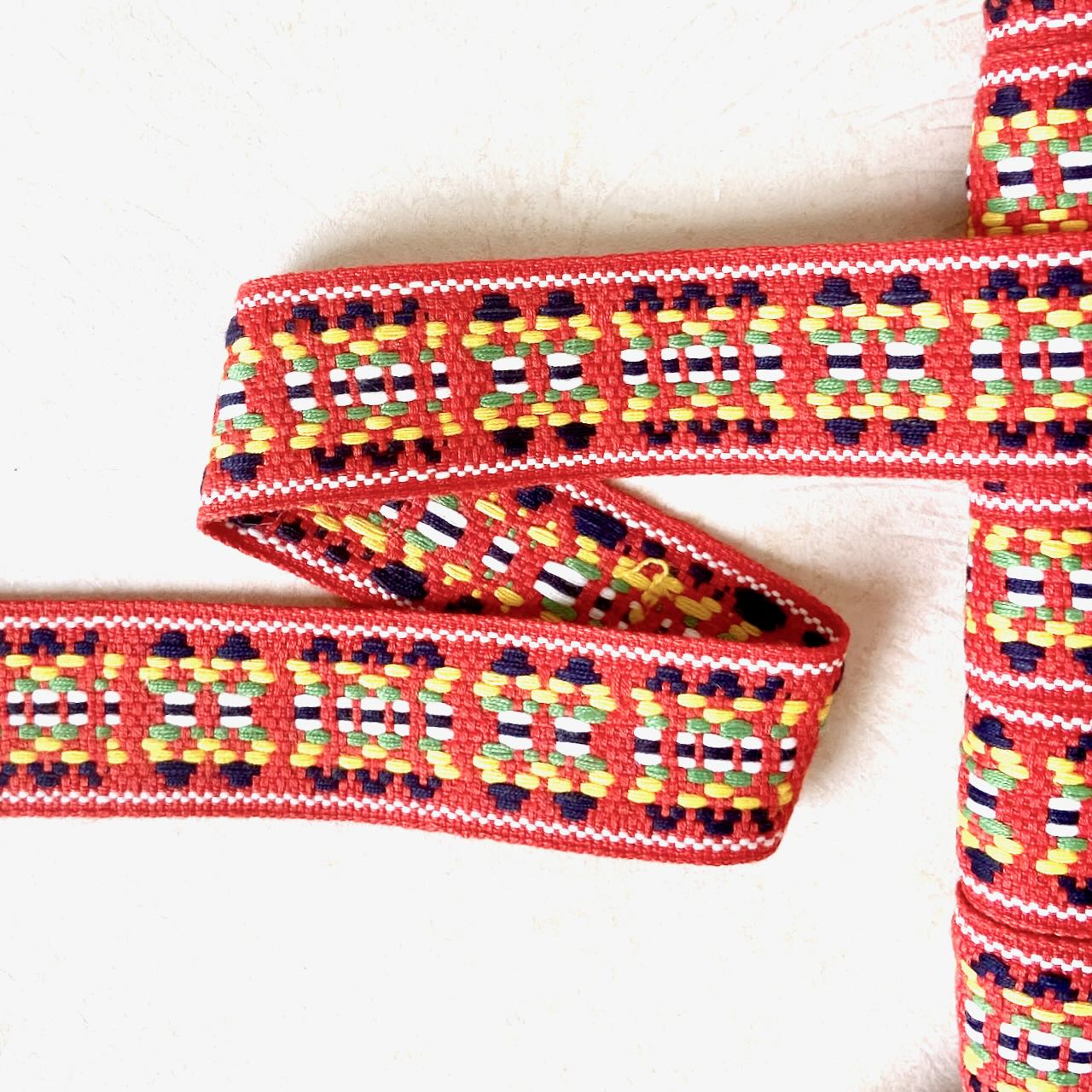 Orange_Geometric_Jacquard_Ribbon