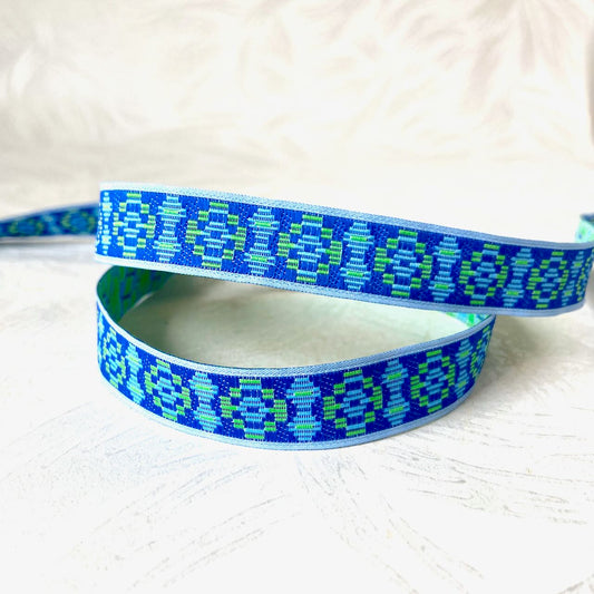 Pillar_Circle_Jacquard_Ribbon