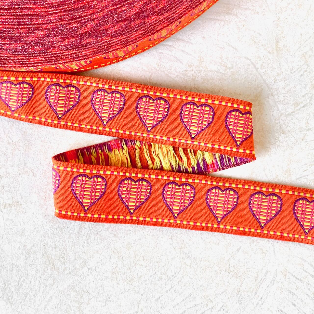 Plaid_Heart_Jacquard_Ribbon