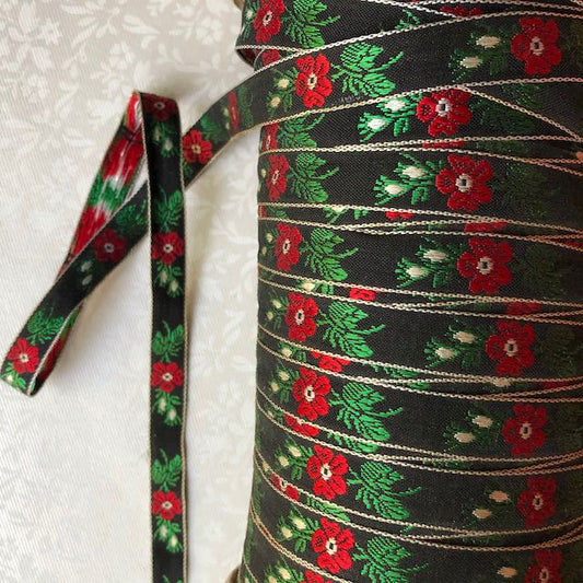 Red_Floral_Jacquard_Ribbon