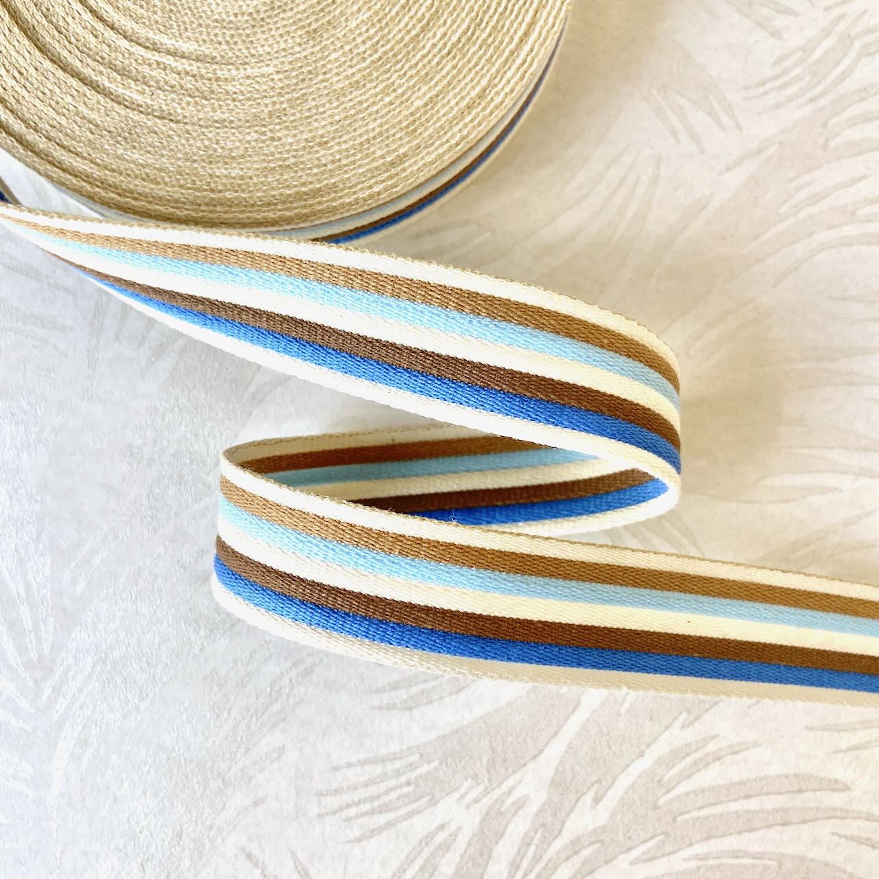 Reversible_Stripes_Jacquard_Ribbon
