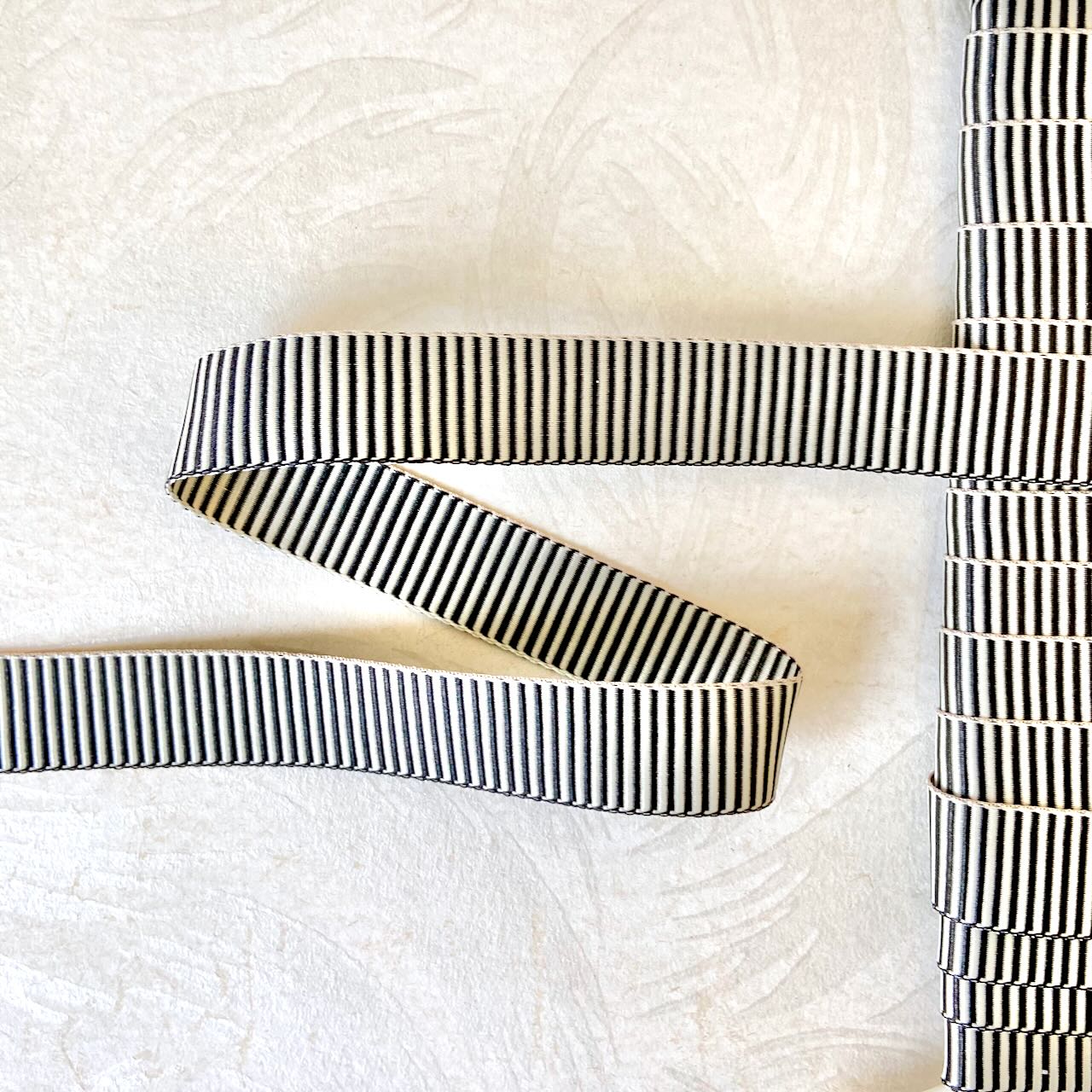 Ribbed_Jacquard_Ribbon