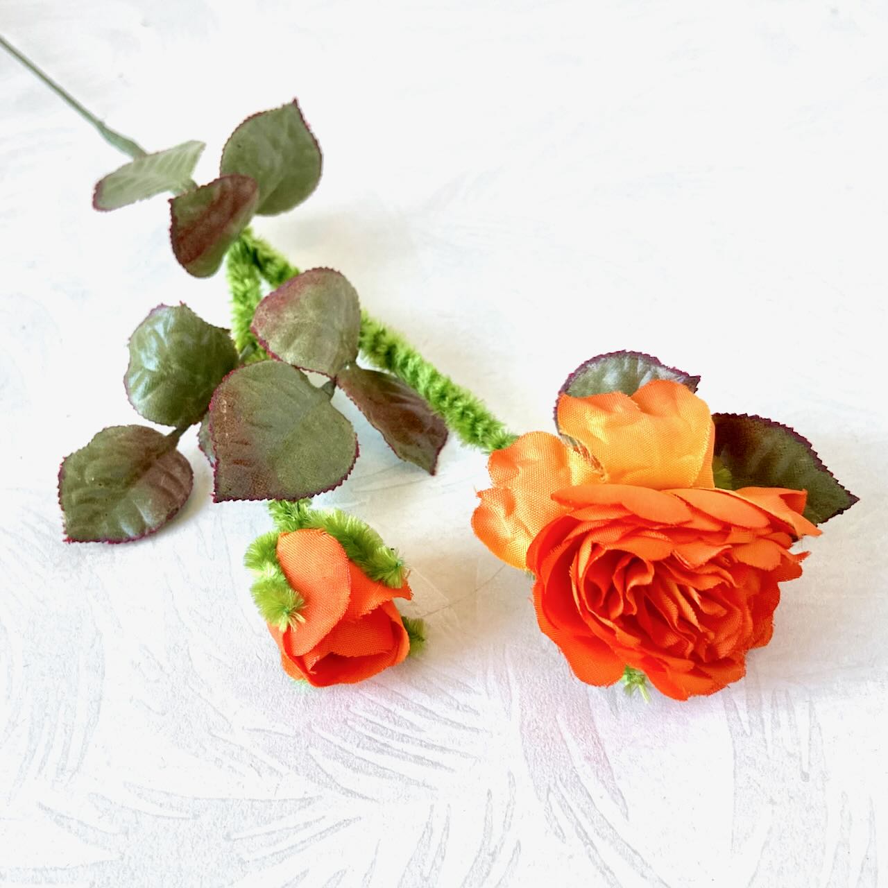 Rose_Bud_Chenille_Stem