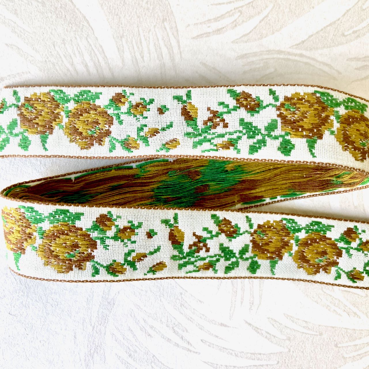 Rose_Jacquard_Ribbon_Brown