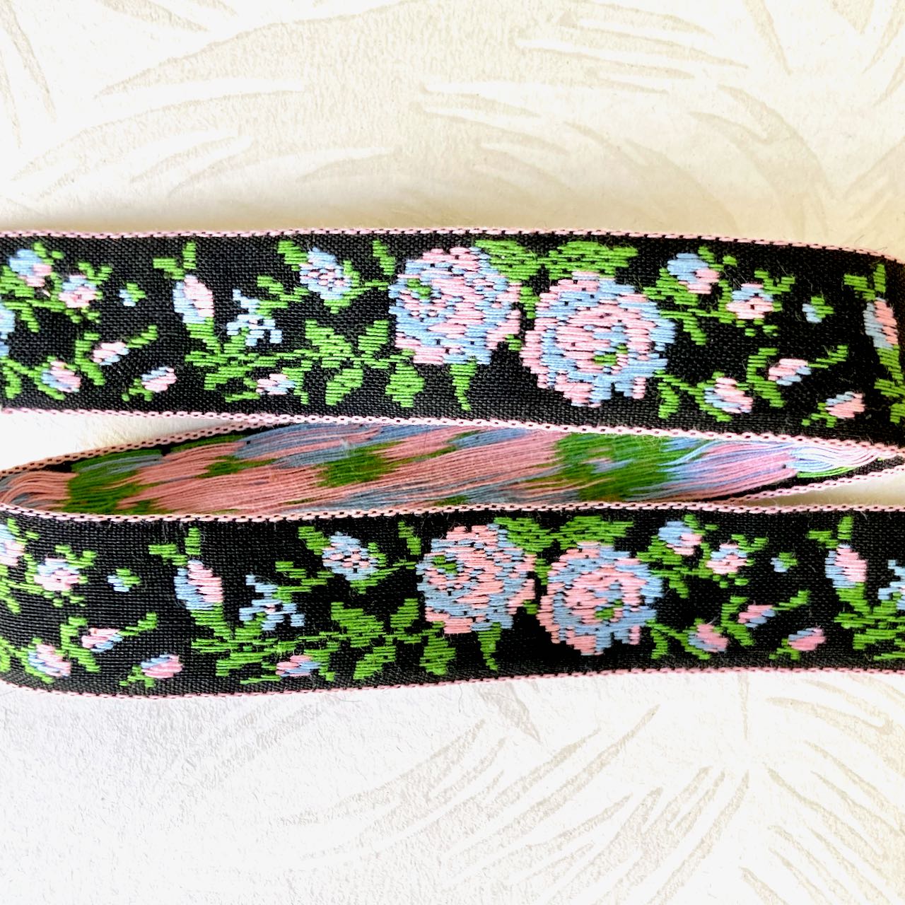 Rose_Jacquard_Ribbon