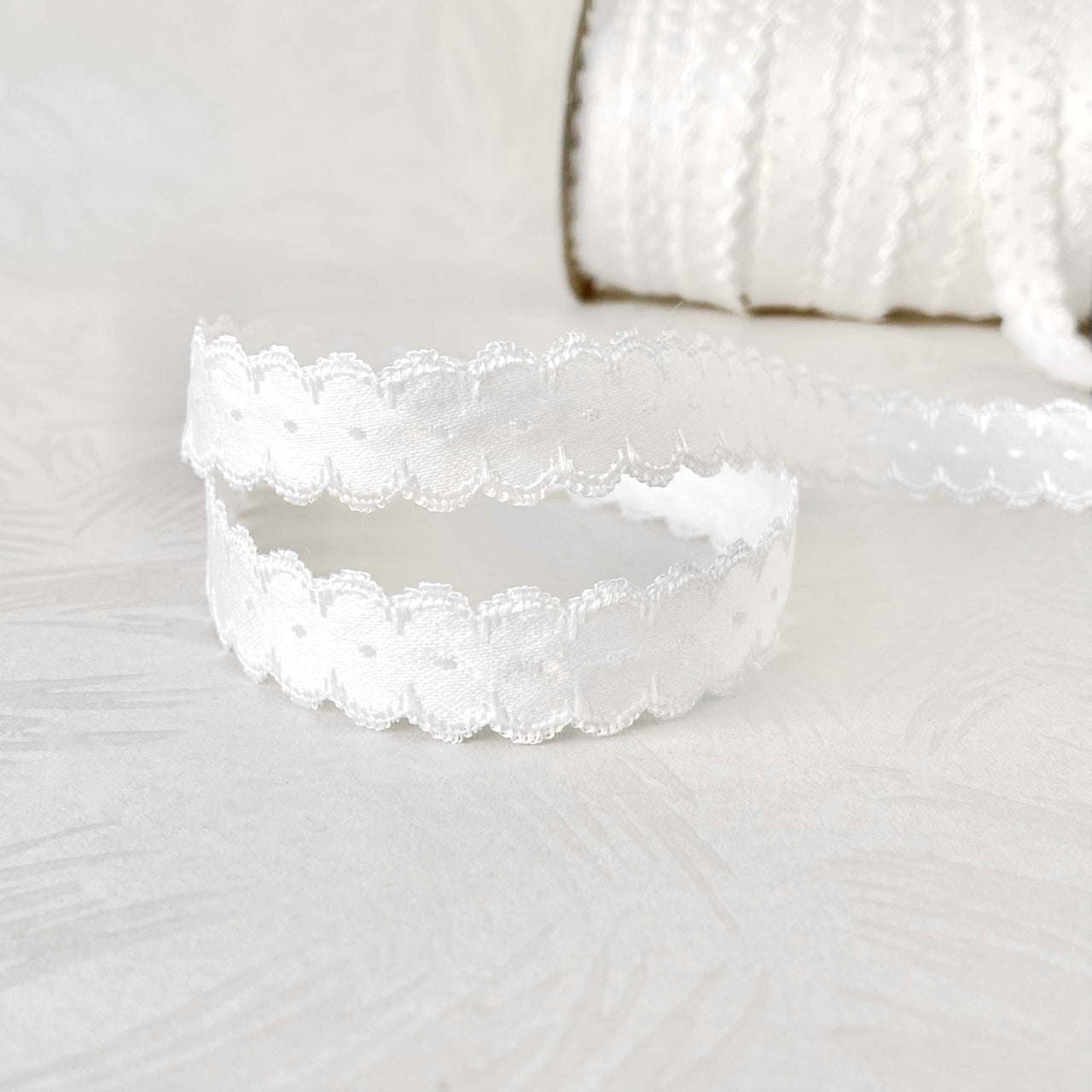 Scallop_Edge_Jacquard_Ribbon