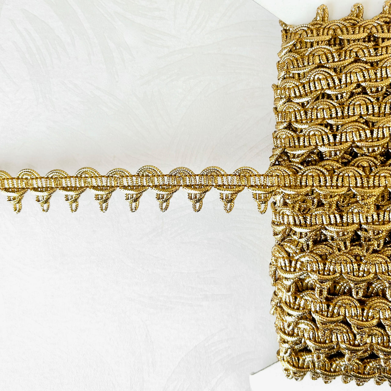 Scallop_Point_Metallic_Braid