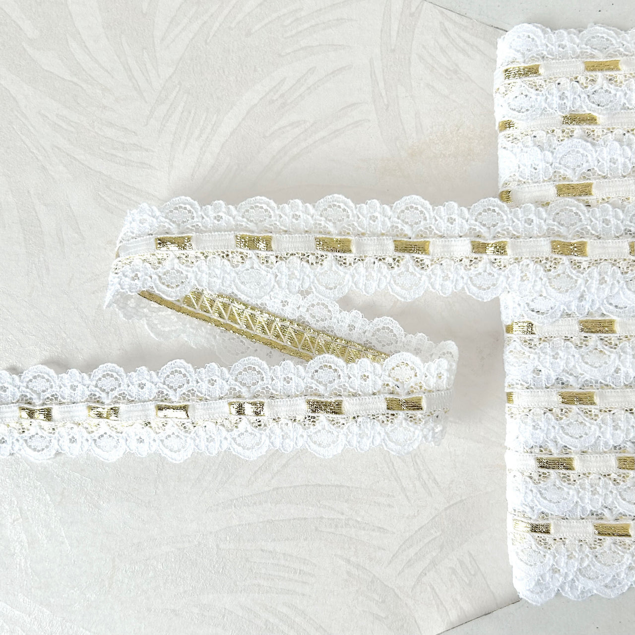 Scalloped_Lace