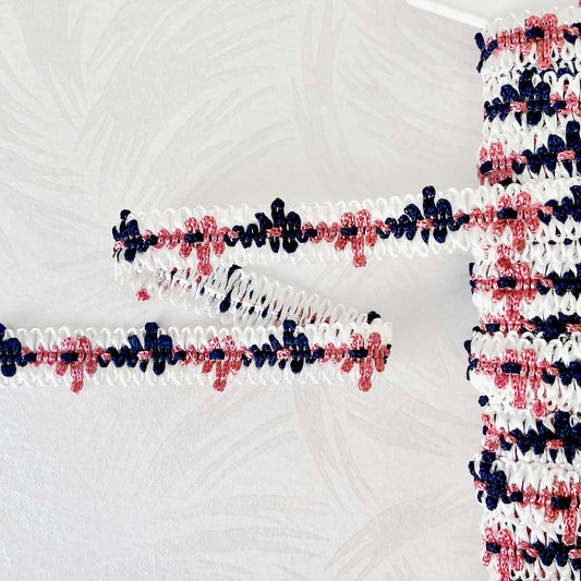 Scalloped_Loop_Braid