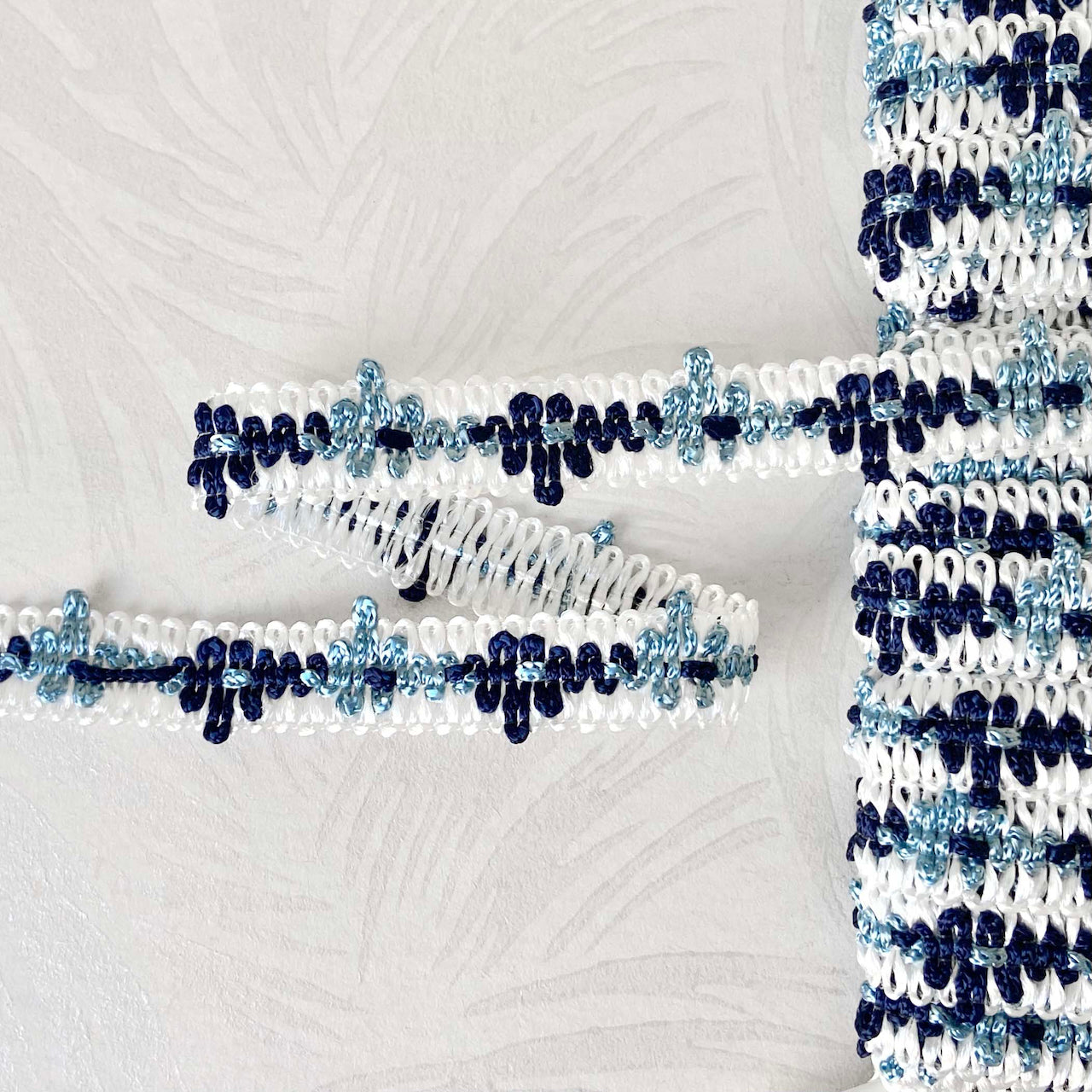 Scalloped_Loop_Braid
