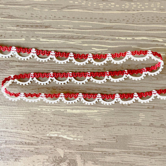 Scalloped_Picot_Loop_Braid_Red