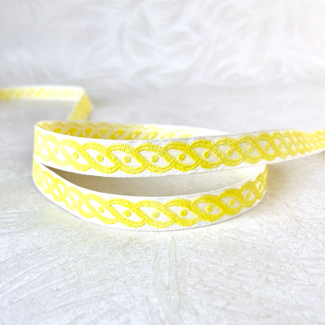 Scrolling_Lines_Jacquard_Ribbon