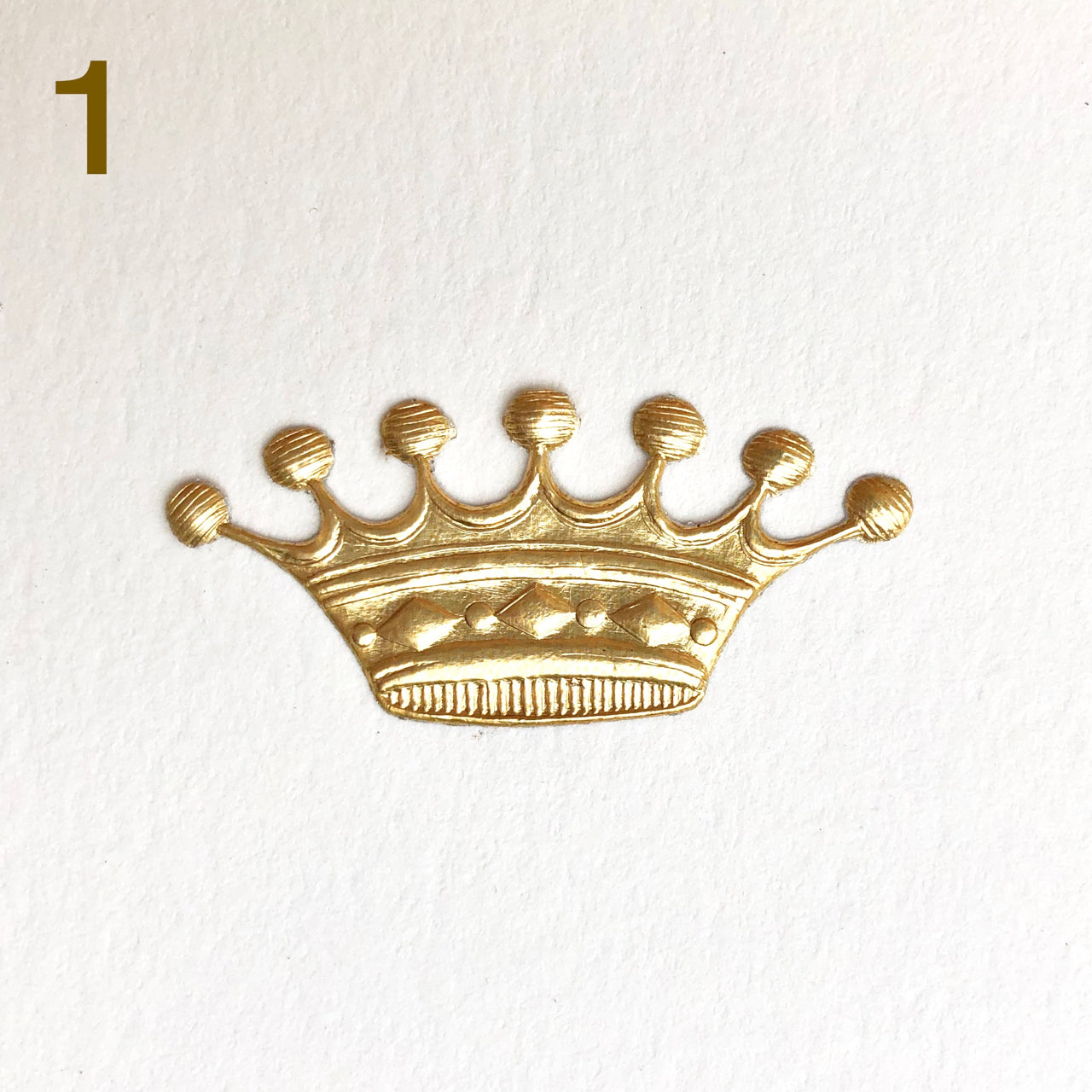 Single Dresden Crown