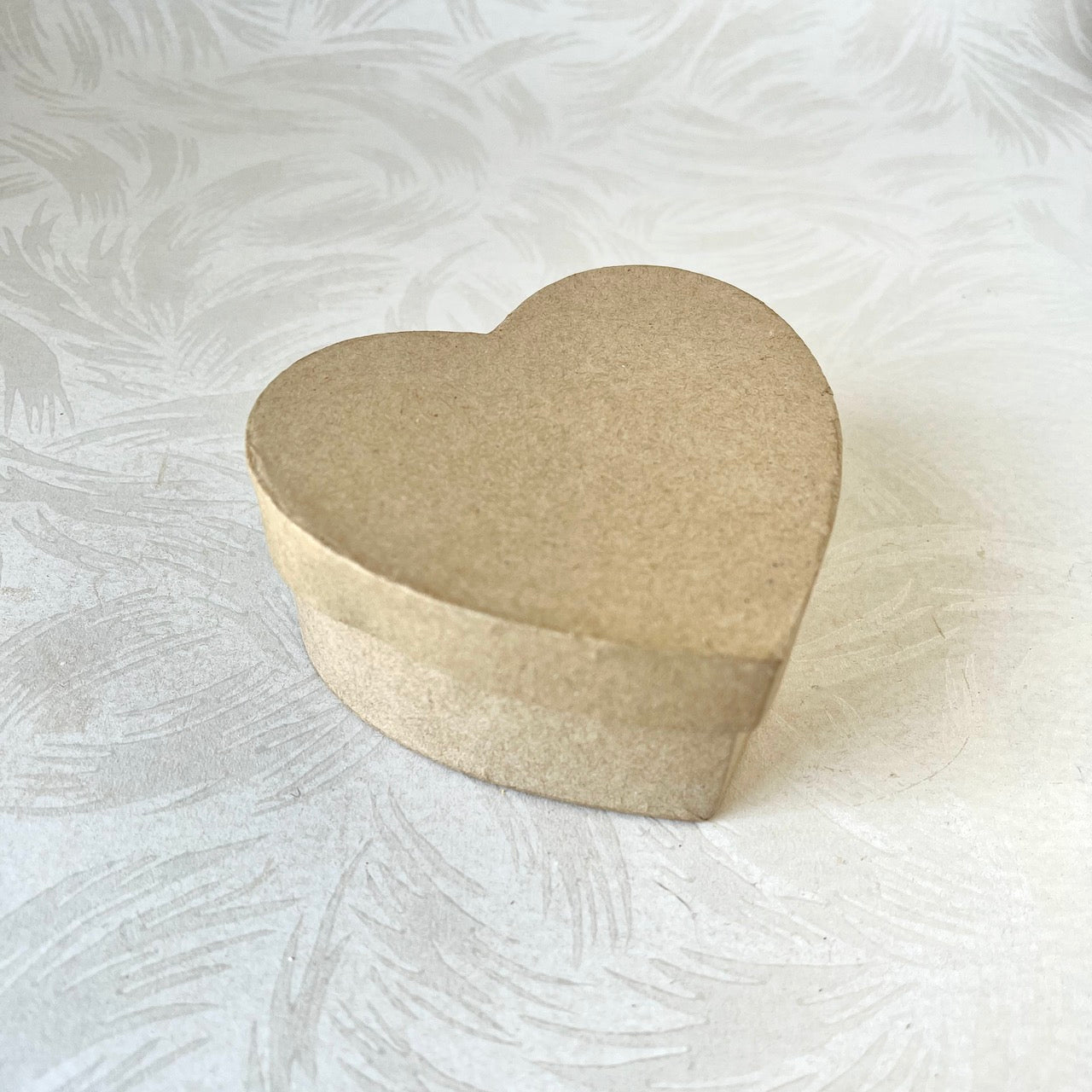 Plain Kraft Paper Maché Heart Boxes With Lid