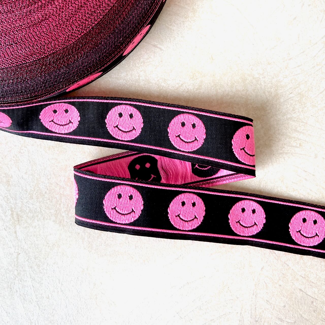 Smiley_Face_Jacquard_Ribbon