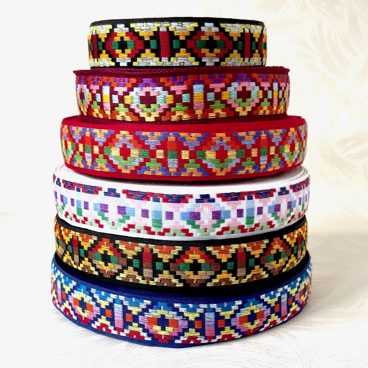 Southwest_Geometric_Jacquard_Ribbon