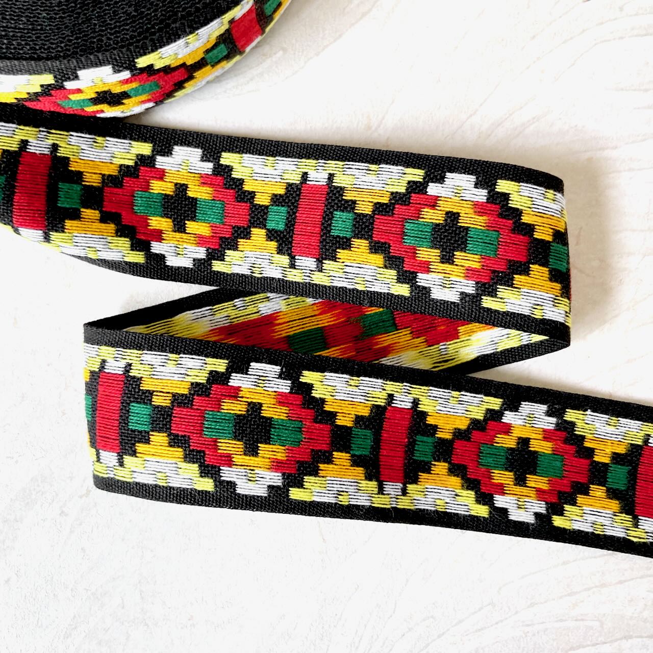 Southwest_Geometric_Jacquard_Ribbon