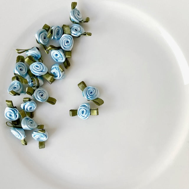 Tiny Rolled Rose - Multiple Colorways
