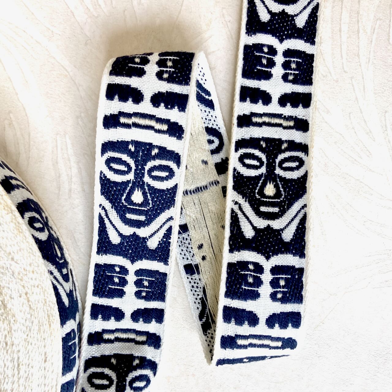 Totem_Pole_Jacquard_Ribbon