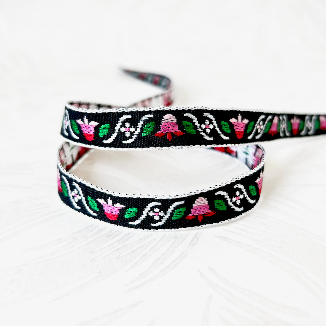Tulip_Jacquard_Ribbon
