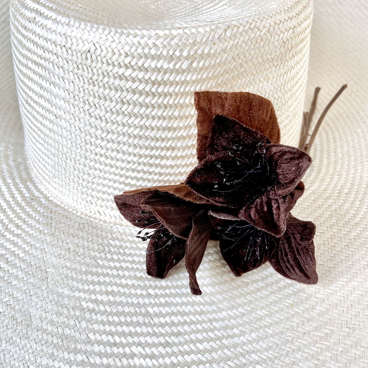 Velvet_Millinery_Lilly