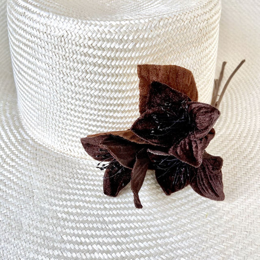 Velvet_Millinery_Lilly