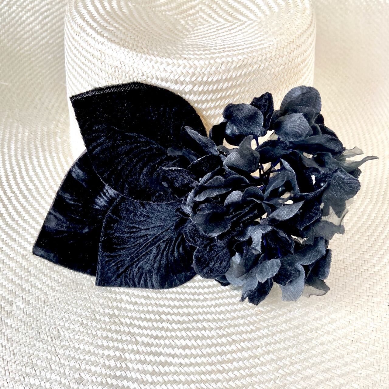 Velvet_Organdy_Hydrangea_Cluster