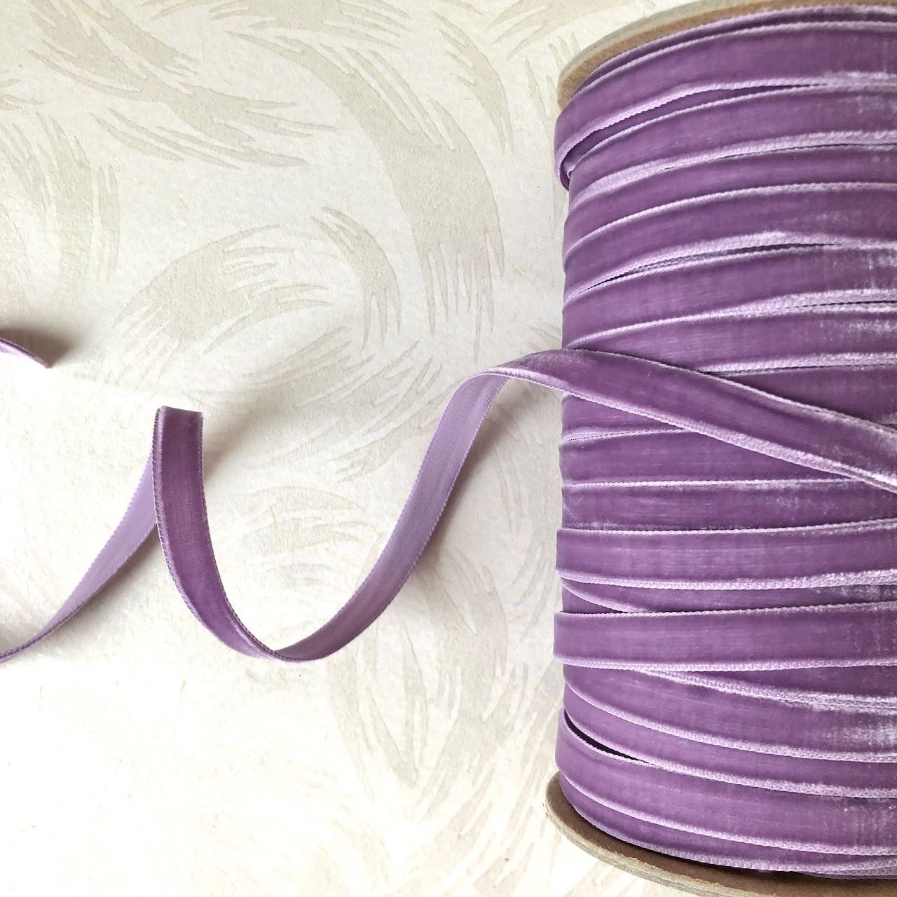 Velvet_Ribbon_Narrow_Purple