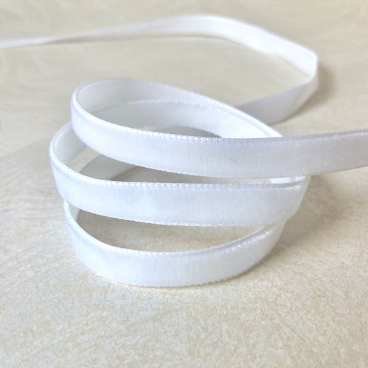 Velvet_Ribbon_Narrow_White