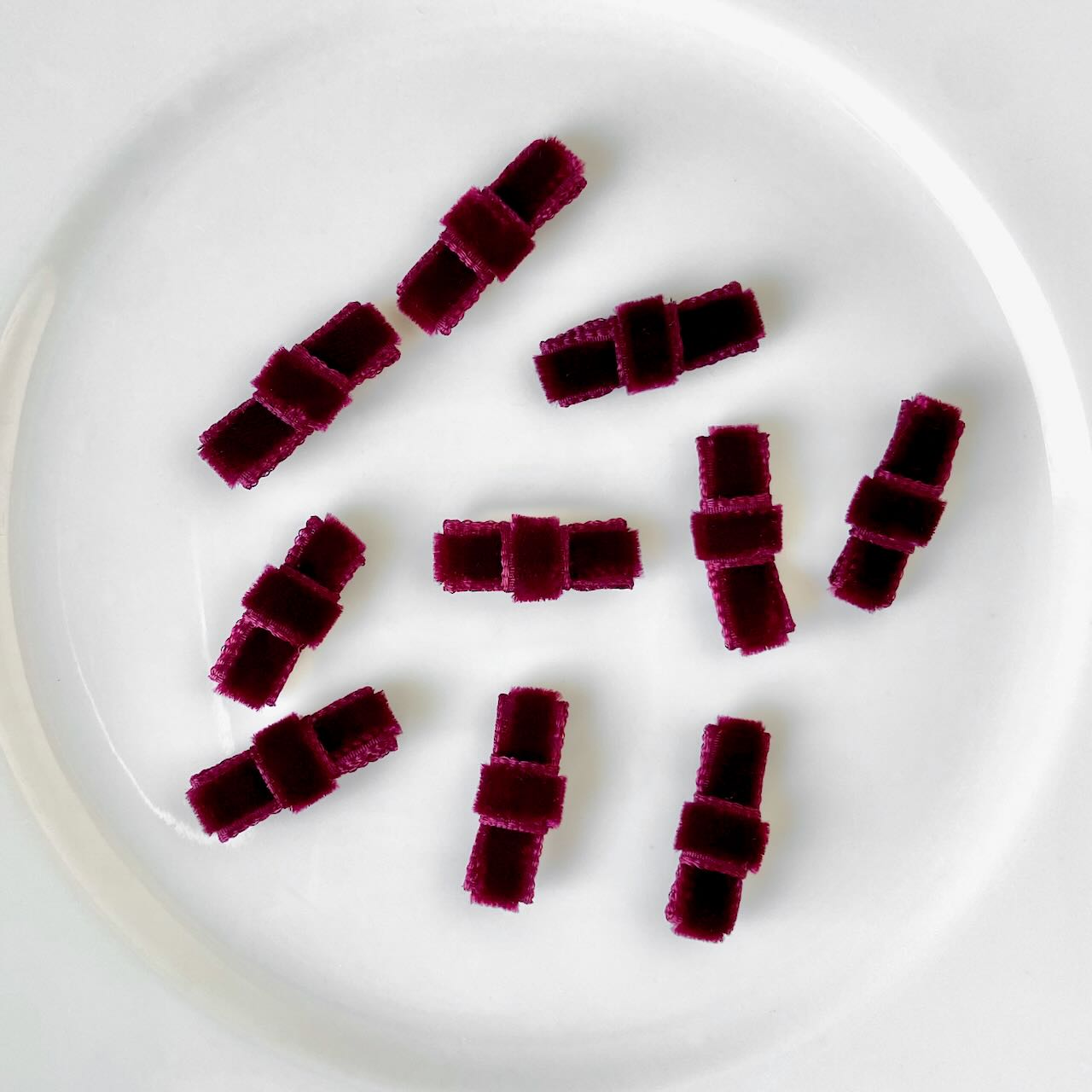 Velvet_Square_Ribbon_Bows